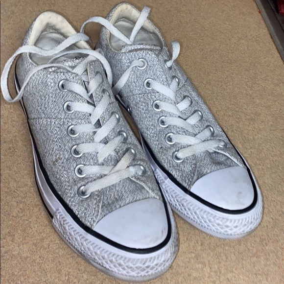 White/grey converse size 7 - Picture 1 of 4